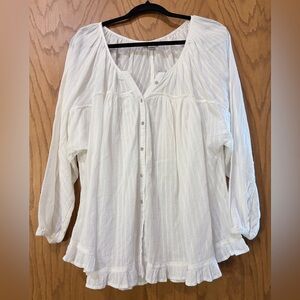 American Eagle Outfitters White Ruffle Blouse